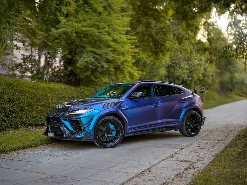 Lamborghini Urus SUV Rental